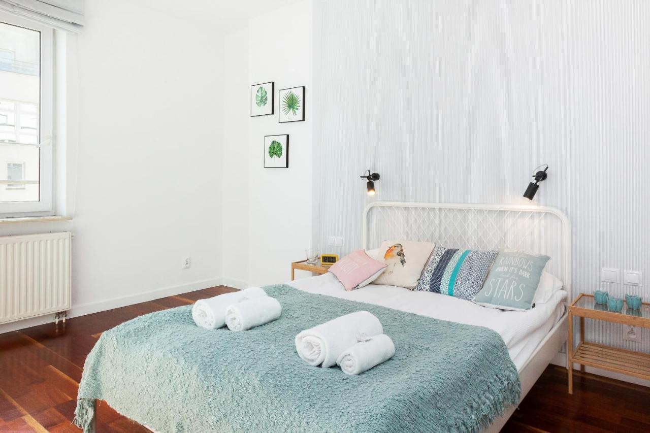 Apartments Warsaw Zelazna By Noclegi Renters Esterno foto